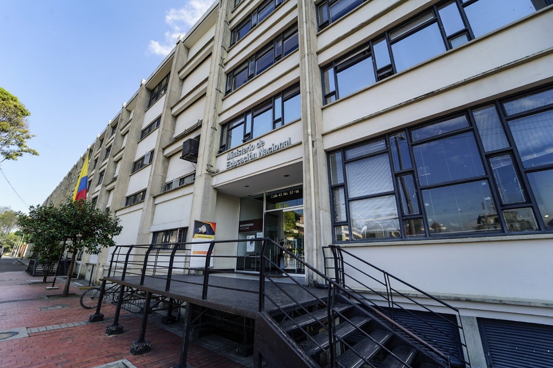 Colombia Aprueba Nuevas leyes que transforman la educacion y el trabajo